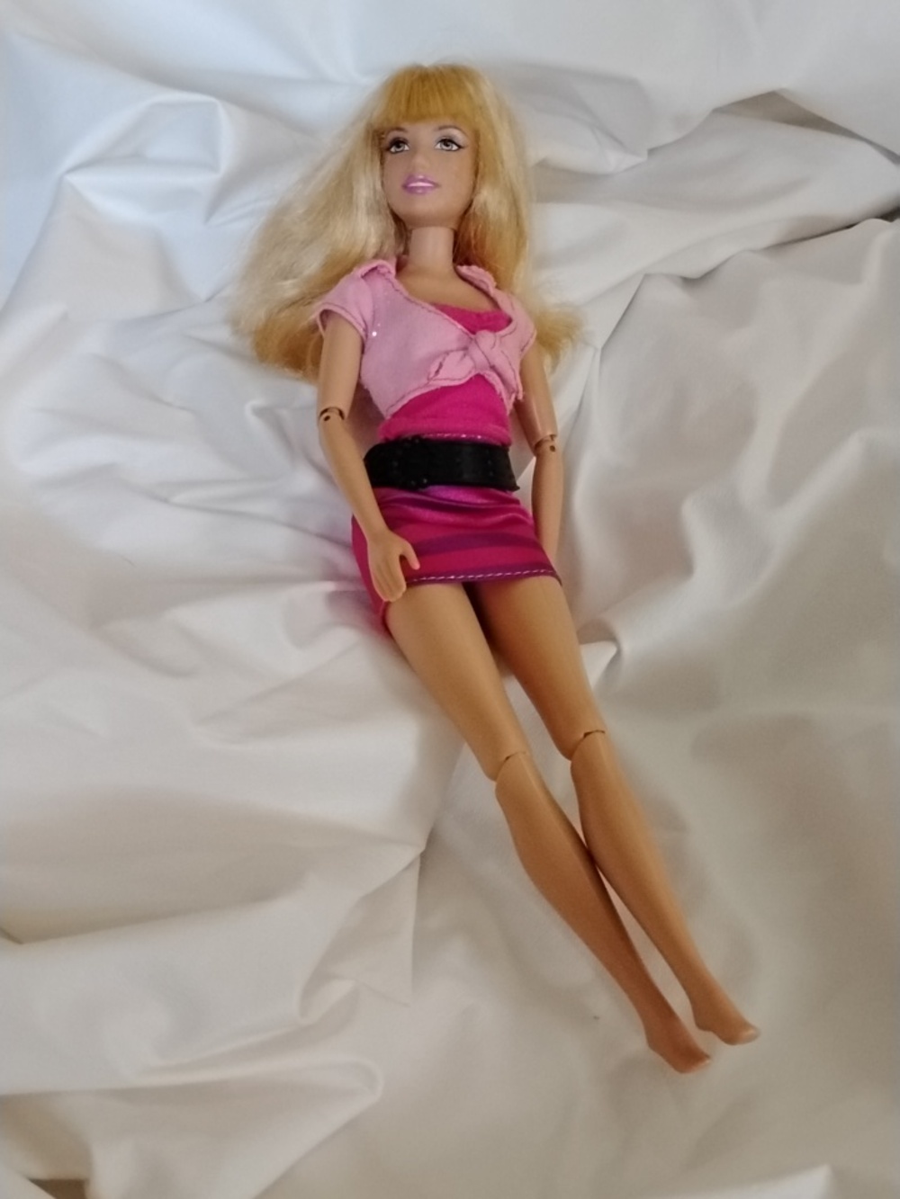 Barbie Fashion Doll Articulated joint Mattel